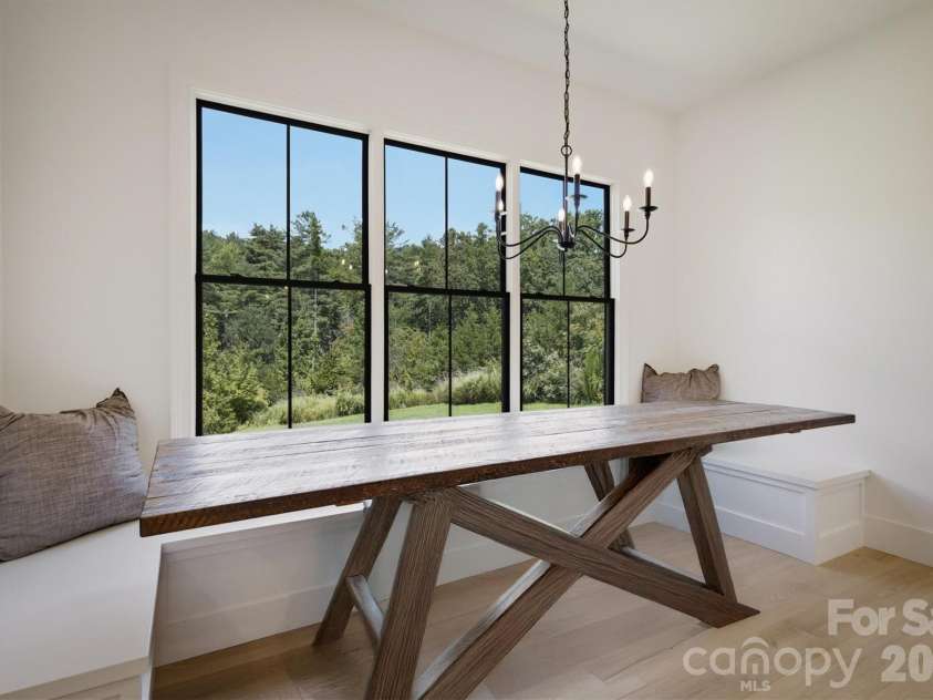 2124 Starlight Lane, Morganton, NC 28655.  MLS# CAR4412335, YatesRealty ID 43853. 