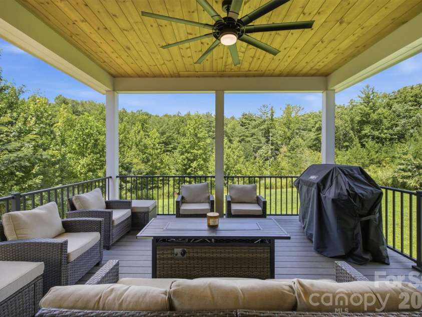 2124 Starlight Lane, Morganton, NC 28655.  MLS# CAR4412335, YatesRealty ID 43853. 
