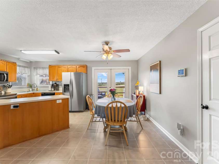 3955 Northernmistic Drive, Maiden, NC 28650.  MLS# CAR4402168, YatesRealty ID 43854. 