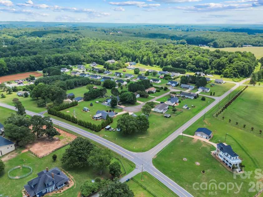 3955 Northernmistic Drive, Maiden, NC 28650.  MLS# CAR4402168, YatesRealty ID 43854. 