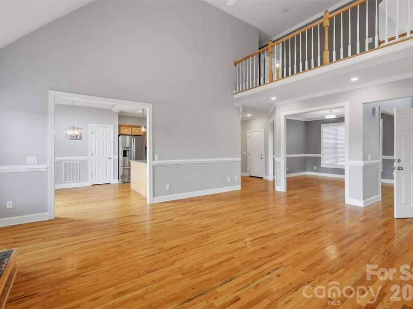 1064 Baker Barn Road, Hickory, NC 28602.  MLS# CAR4410717, YatesRealty ID 43856. 