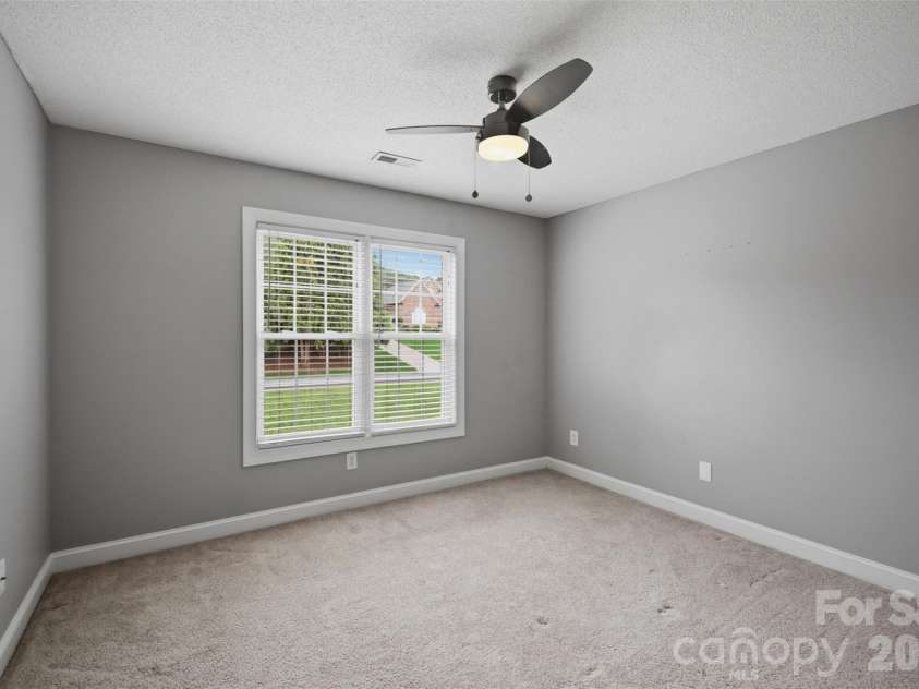 1064 Baker Barn Road, Hickory, NC 28602.  MLS# CAR4410717, YatesRealty ID 43856. 
