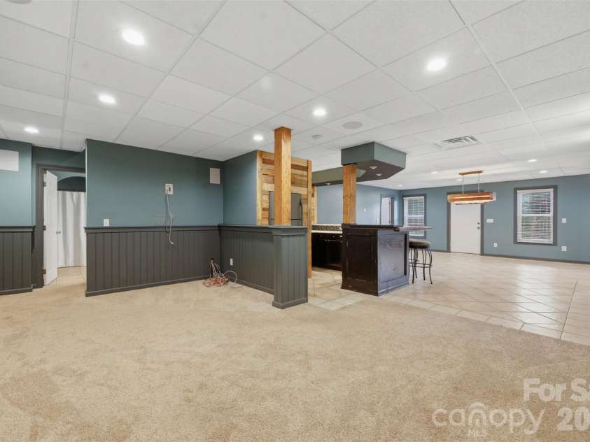 1064 Baker Barn Road, Hickory, NC 28602.  MLS# CAR4410717, YatesRealty ID 43856. 