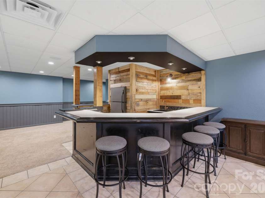 1064 Baker Barn Road, Hickory, NC 28602.  MLS# CAR4410717, YatesRealty ID 43856. 