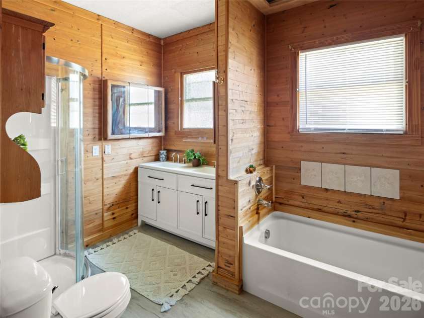 122 Edwards Avenue, Swannanoa, NC 28778.  MLS# CAR4413077, YatesRealty ID 43859. Updated bathroom