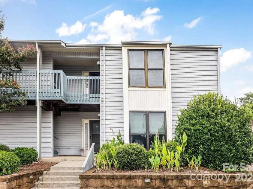 11023 Harrowfield Road, Charlotte, NC 28226.  MLS# CAR4320451, YatesRealty ID 4386. 