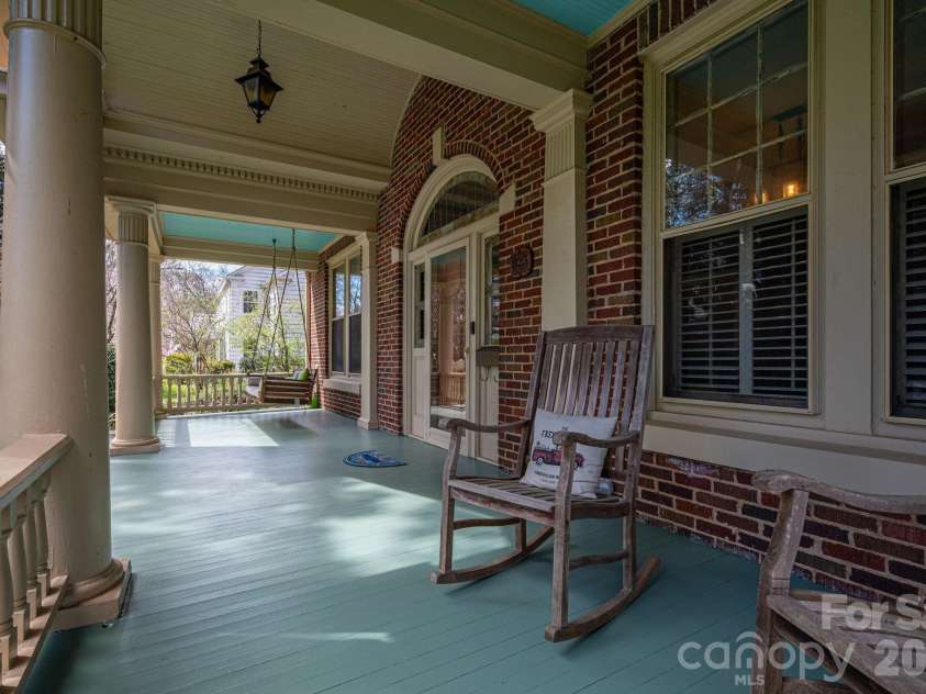 825 Hawthorne Road, Shelby, NC 28150.  MLS# CAR4355488, YatesRealty ID 4386. 