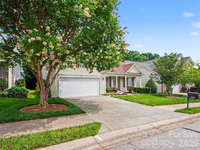 834 Platinum Drive, Fort Mill, SC 29708.  MLS# CAR4382795, YatesRealty ID 43860. 