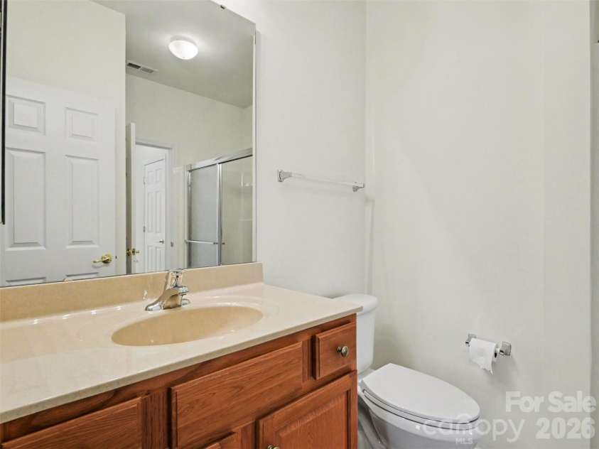 834 Platinum Drive, Fort Mill, SC 29708.  MLS# CAR4382795, YatesRealty ID 43860. Full Bathroom