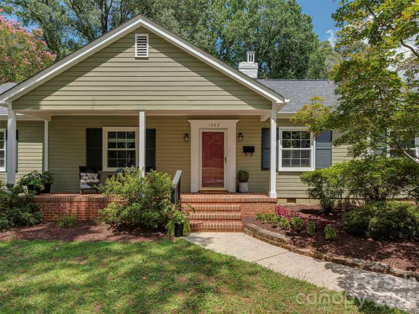 1323 Goodwin Avenue, Charlotte, NC 28205.  MLS# CAR4414214, YatesRealty ID 43861. 
