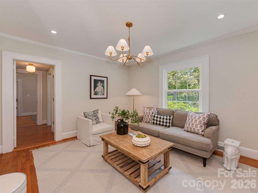 1323 Goodwin Avenue, Charlotte, NC 28205.  MLS# CAR4414214, YatesRealty ID 43861. 