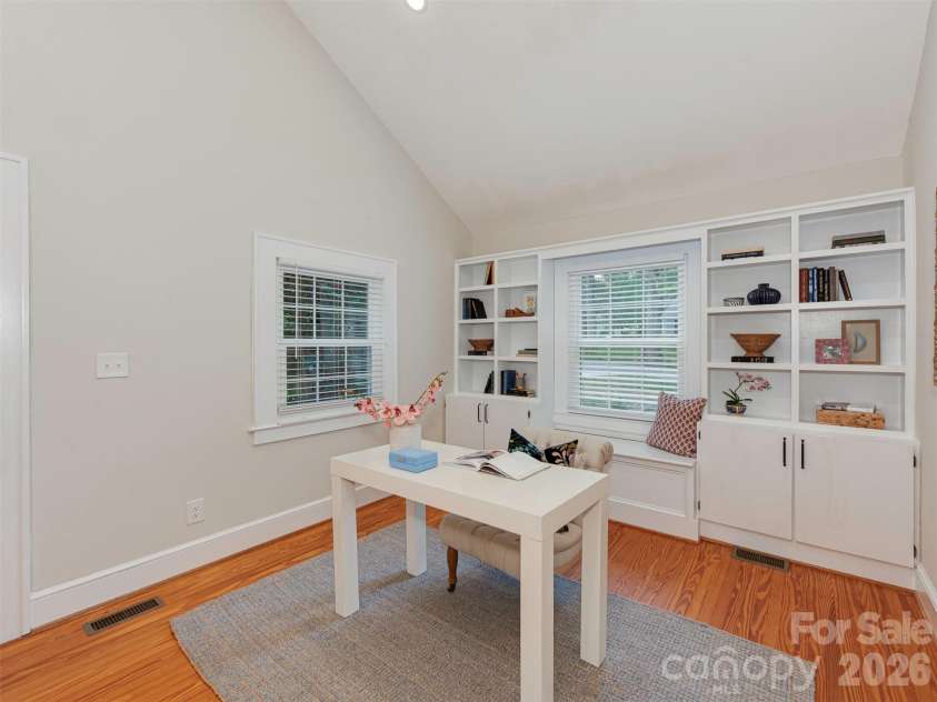1323 Goodwin Avenue, Charlotte, NC 28205.  MLS# CAR4414214, YatesRealty ID 43861. 