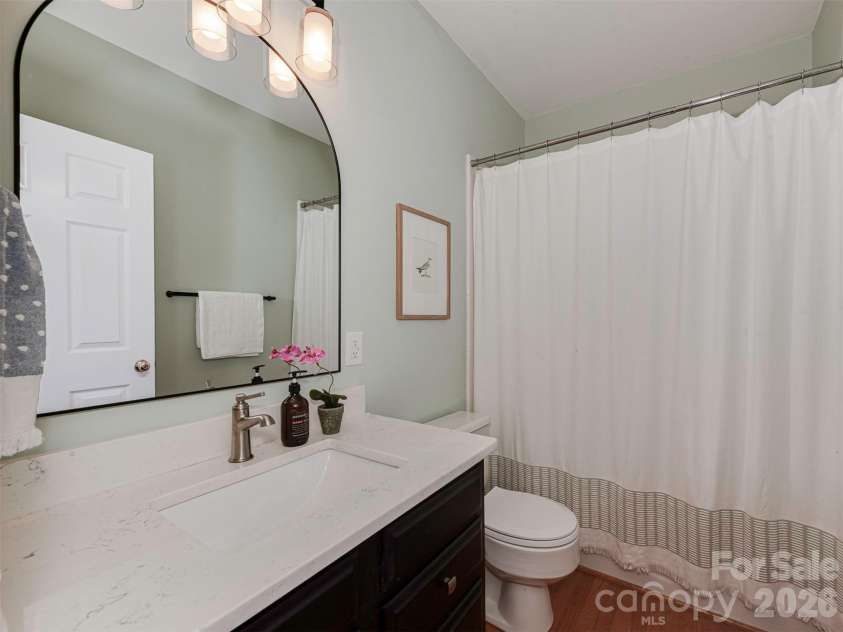 1323 Goodwin Avenue, Charlotte, NC 28205.  MLS# CAR4414214, YatesRealty ID 43861. 