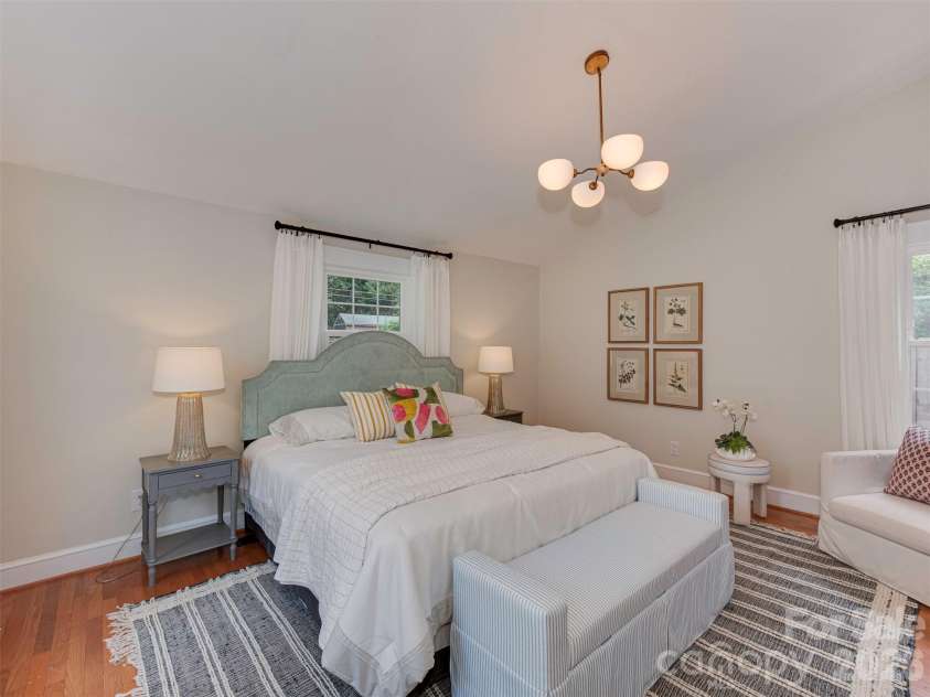 1323 Goodwin Avenue, Charlotte, NC 28205.  MLS# CAR4414214, YatesRealty ID 43861. 