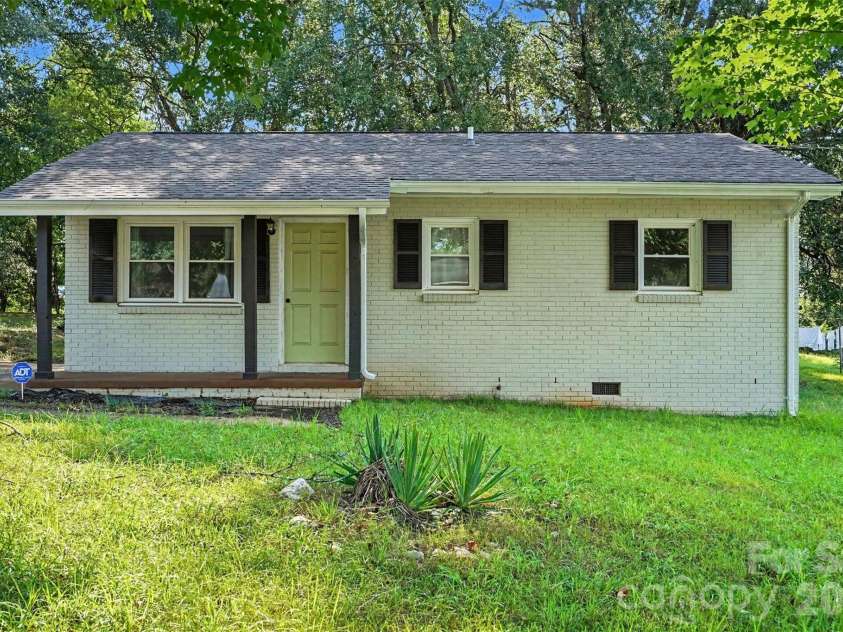 1328 Newton Street, Shelby, NC 28150.  MLS# CAR4409667, YatesRealty ID 43862. 