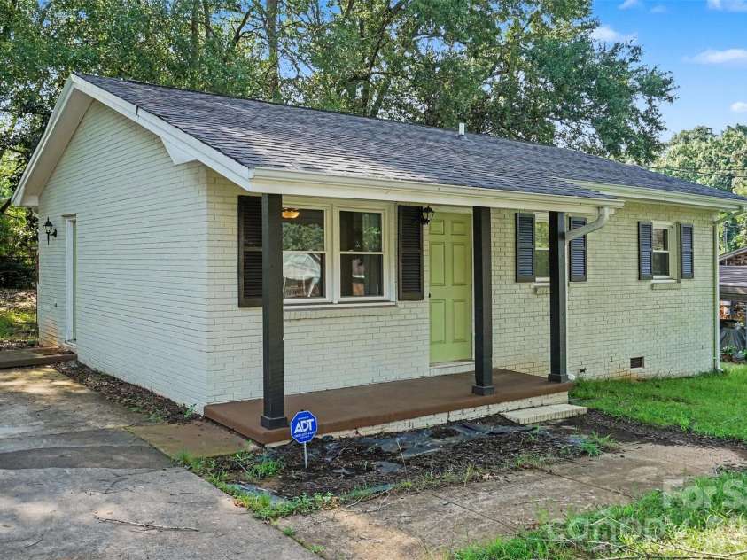 1328 Newton Street, Shelby, NC 28150.  MLS# CAR4409667, YatesRealty ID 43862. 