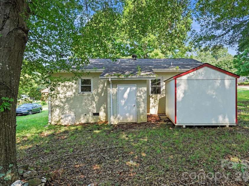 1328 Newton Street, Shelby, NC 28150.  MLS# CAR4409667, YatesRealty ID 43862. 
