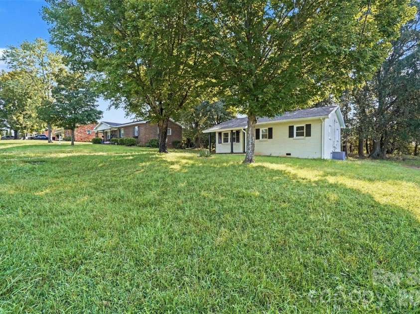 1328 Newton Street, Shelby, NC 28150.  MLS# CAR4409667, YatesRealty ID 43862. 