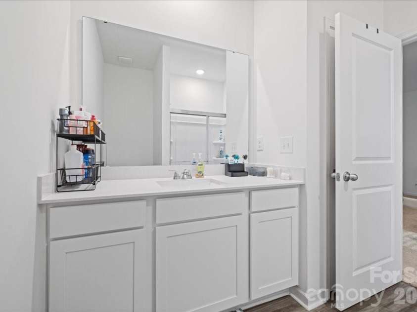 144 BABBLING BROOK Drive, Clayton, NC 27520.  MLS# CAR4414260, YatesRealty ID 43863. 