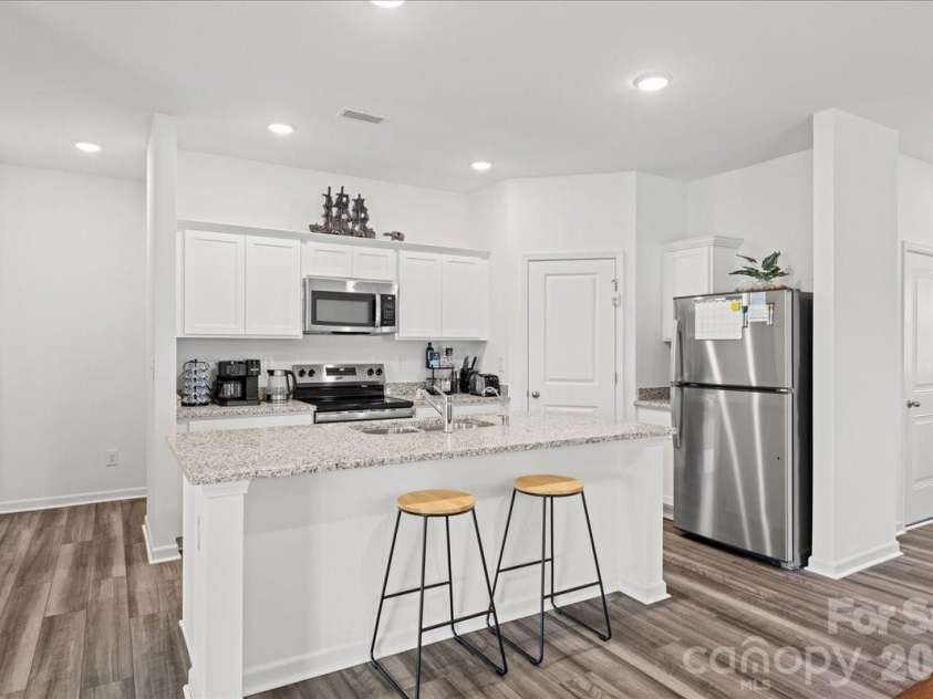 144 BABBLING BROOK Drive, Clayton, NC 27520.  MLS# CAR4414260, YatesRealty ID 43863. 