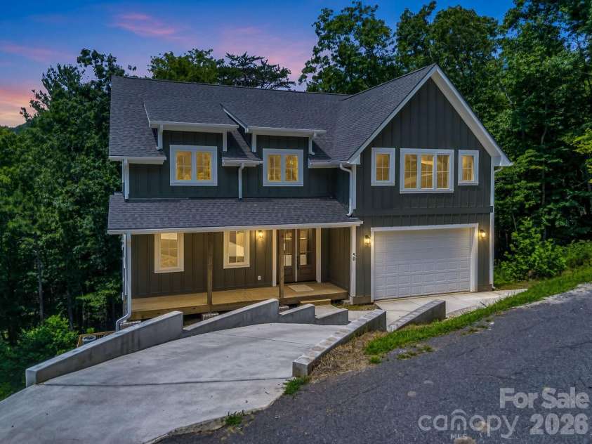 50 Stone Crest Mountain Drive, Black Mountain, NC 28711.  MLS# CAR4401412, YatesRealty ID 43865. 