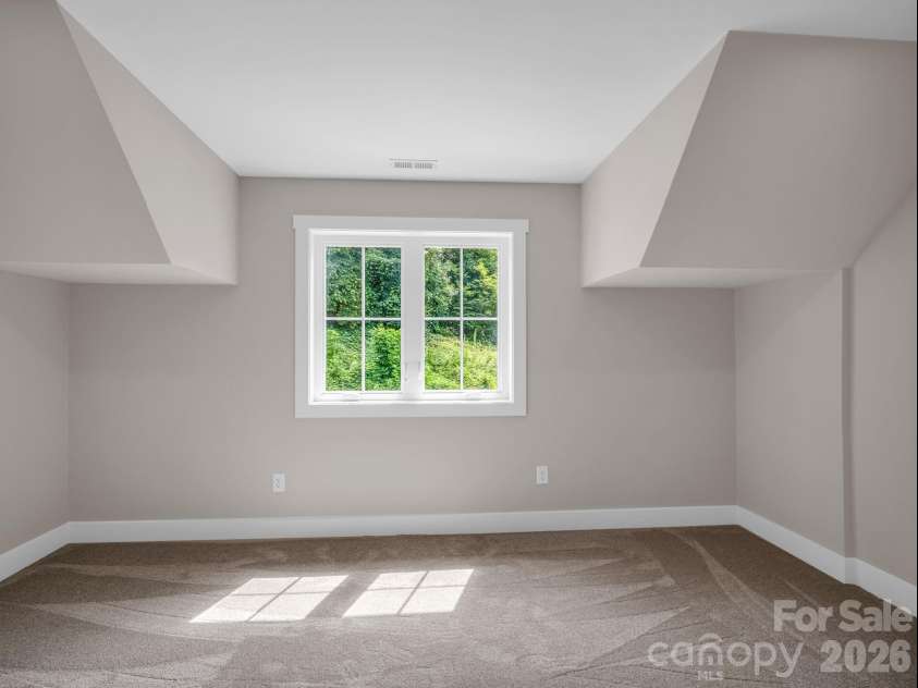 50 Stone Crest Mountain Drive, Black Mountain, NC 28711.  MLS# CAR4401412, YatesRealty ID 43865. 