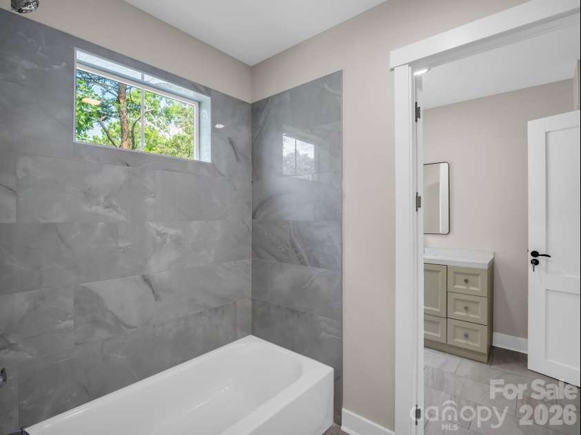 50 Stone Crest Mountain Drive, Black Mountain, NC 28711.  MLS# CAR4401412, YatesRealty ID 43865. 