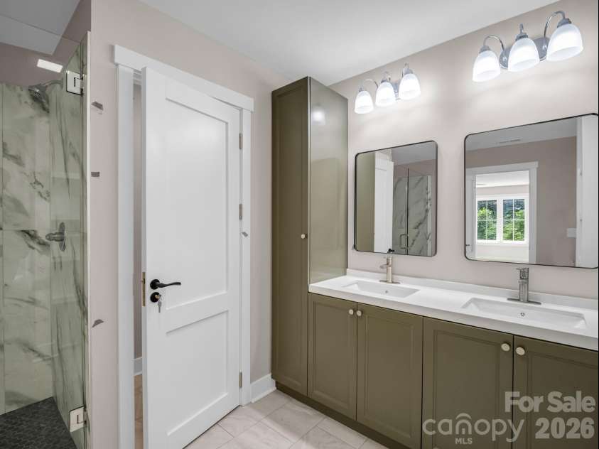 50 Stone Crest Mountain Drive, Black Mountain, NC 28711.  MLS# CAR4401412, YatesRealty ID 43865. 