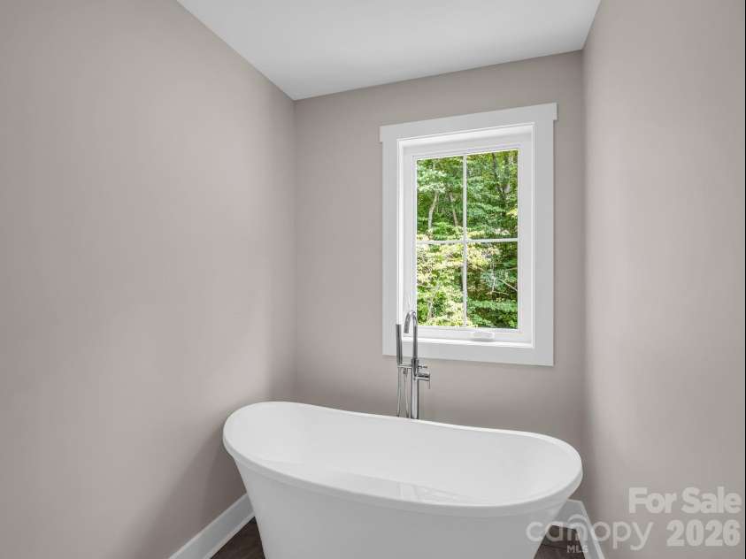 50 Stone Crest Mountain Drive, Black Mountain, NC 28711.  MLS# CAR4401412, YatesRealty ID 43865. 