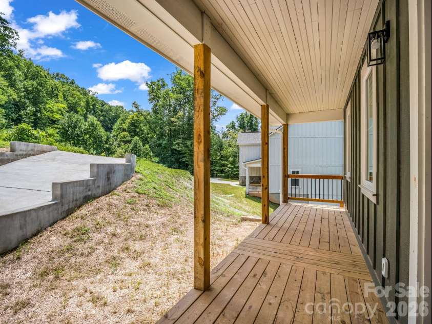50 Stone Crest Mountain Drive, Black Mountain, NC 28711.  MLS# CAR4401412, YatesRealty ID 43865. 