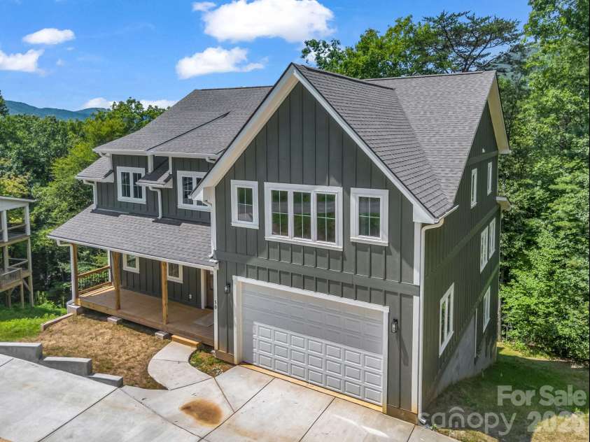 50 Stone Crest Mountain Drive, Black Mountain, NC 28711.  MLS# CAR4401412, YatesRealty ID 43865. 