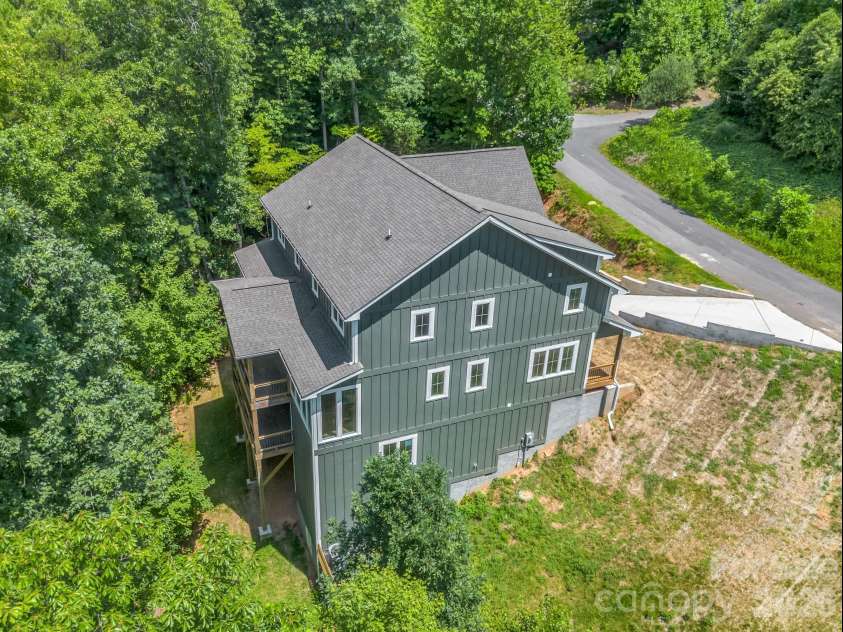 50 Stone Crest Mountain Drive, Black Mountain, NC 28711.  MLS# CAR4401412, YatesRealty ID 43865. 