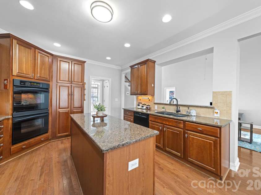 217 Edenshire Court, Indian Trail, NC 28079.  MLS# CAR4342987, YatesRealty ID 4387. Kitchen