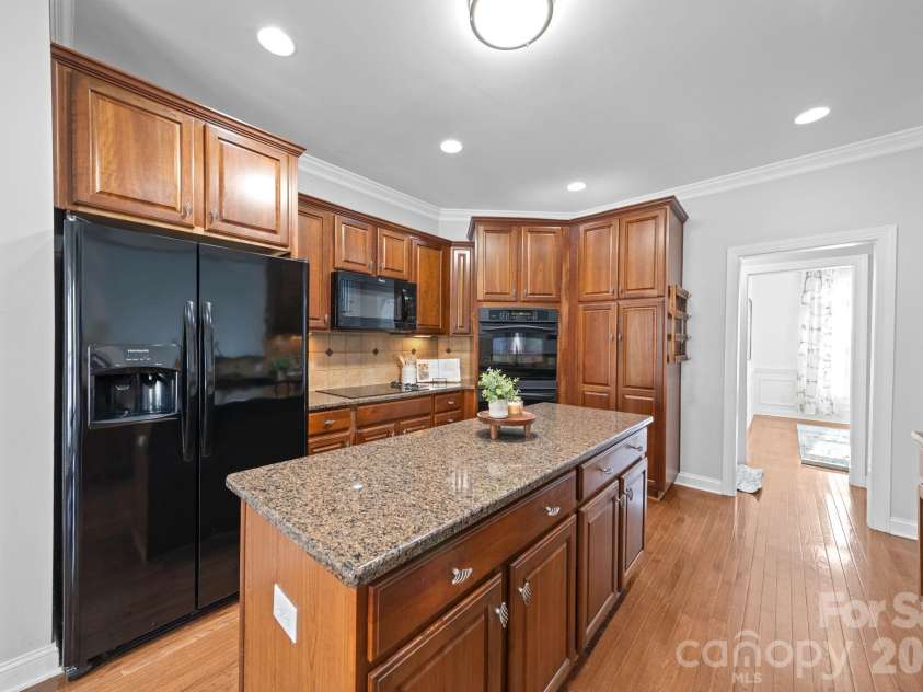 217 Edenshire Court, Indian Trail, NC 28079.  MLS# CAR4342987, YatesRealty ID 4387. Kitchen