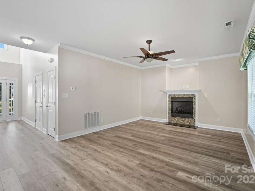 3633 Creek Ridge Drive, Denver, NC 28037.  MLS# CAR4311728, YatesRealty ID 4387. 