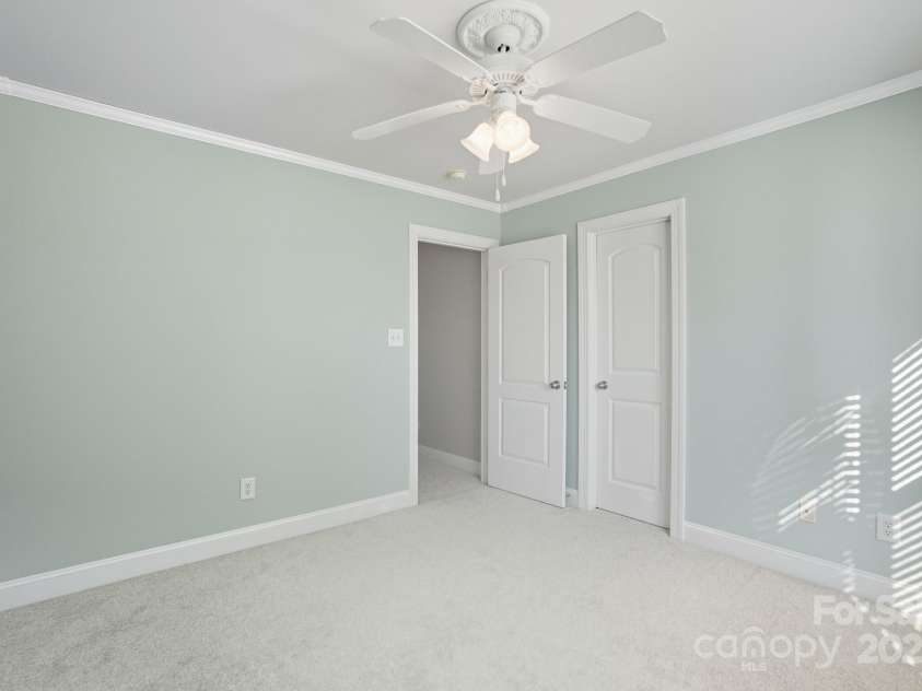 3633 Creek Ridge Drive, Denver, NC 28037.  MLS# CAR4311728, YatesRealty ID 4387. 