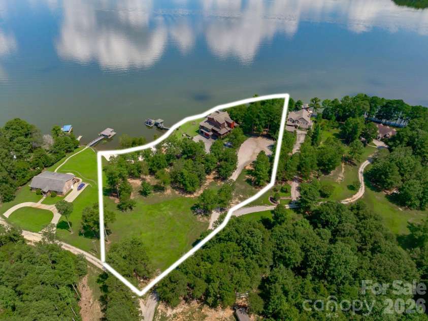 197 Smooth Rock Point, Ridgeway, SC 29130.  MLS# CAR4412081, YatesRealty ID 43870. 3.12 acres