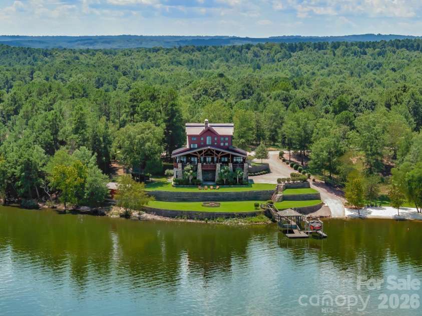 197 Smooth Rock Point, Ridgeway, SC 29130.  MLS# CAR4412081, YatesRealty ID 43870. 