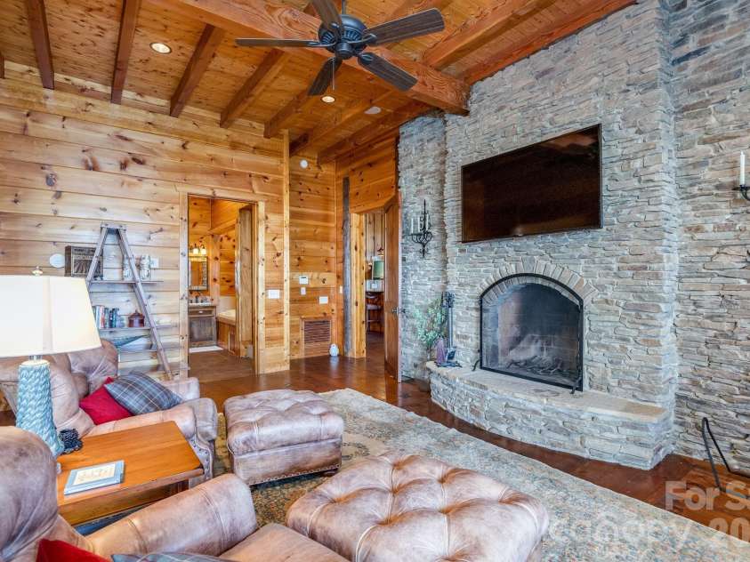 197 Smooth Rock Point, Ridgeway, SC 29130.  MLS# CAR4412081, YatesRealty ID 43870. Fire Place in Primary Bedroom