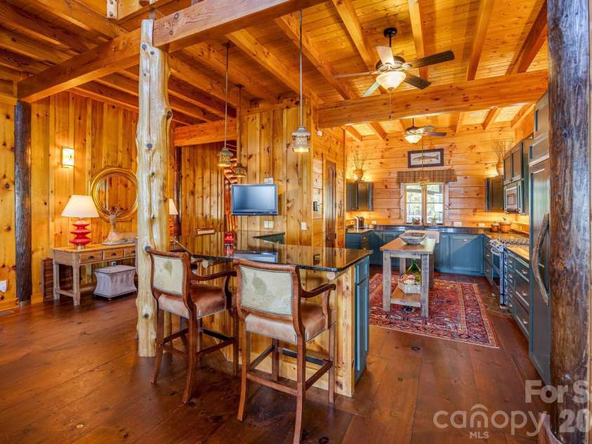 197 Smooth Rock Point, Ridgeway, SC 29130.  MLS# CAR4412081, YatesRealty ID 43870. Kitchen