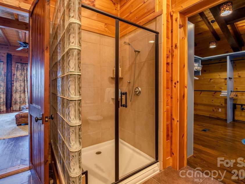 197 Smooth Rock Point, Ridgeway, SC 29130.  MLS# CAR4412081, YatesRealty ID 43870. Shower in Full Primary Bath