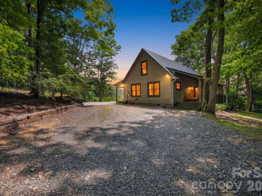 1416 Indian Lake Drive, West Jefferson, NC 28694.  MLS# CAR4413972, YatesRealty ID 43872. 