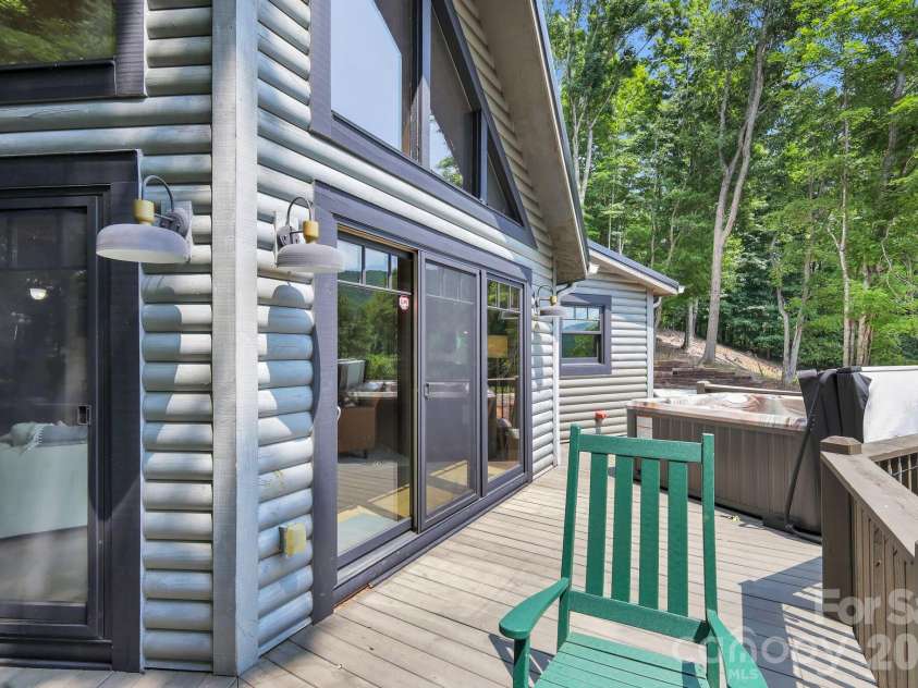1416 Indian Lake Drive, West Jefferson, NC 28694.  MLS# CAR4413972, YatesRealty ID 43872. 