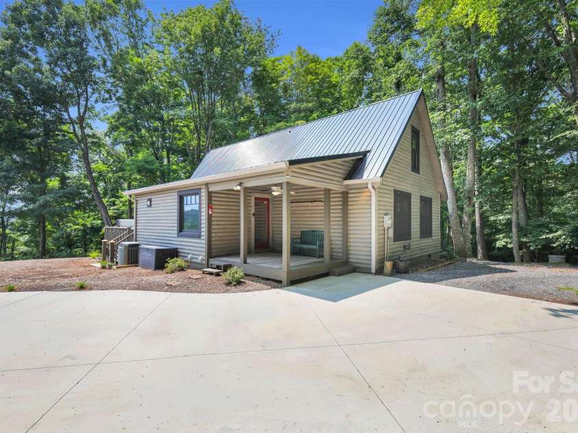 1416 Indian Lake Drive, West Jefferson, NC 28694.  MLS# CAR4413972, YatesRealty ID 43872. 