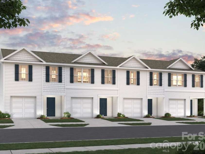 820 Pine Cone Lane, Lexington, NC 27292.  MLS# CAR4413618, YatesRealty ID 43879. 
