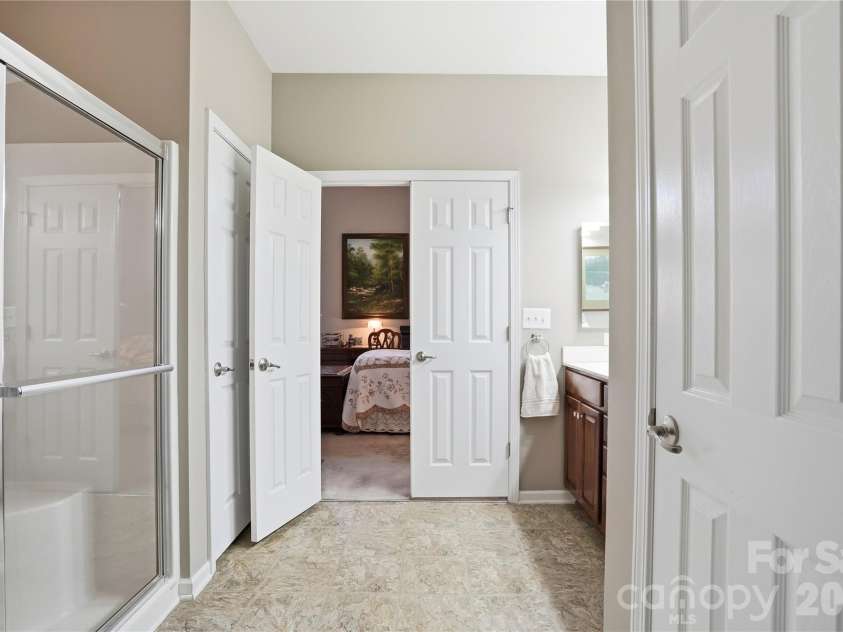 335 Garnet Court, Fort Mill, SC 29708.  MLS# CAR4334059, YatesRealty ID 4388. 