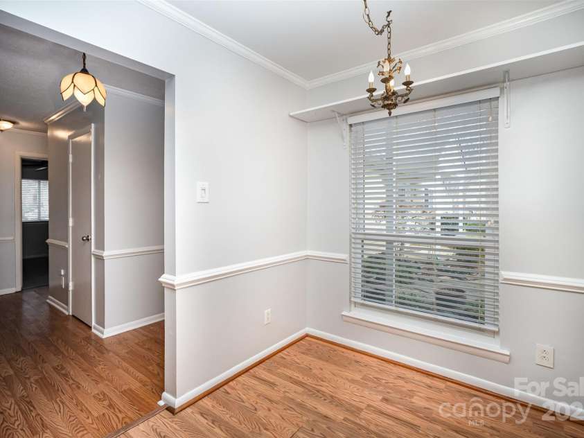 805 Sardis Cove Drive, Charlotte, NC 28270.  MLS# CAR4324694, YatesRealty ID 4388. Flex space 