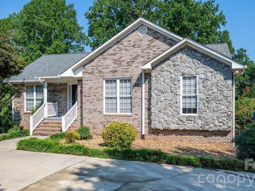 4288 Harbor Lane, Sherrills Ford, NC 28673.  MLS# CAR4407695, YatesRealty ID 43883. 