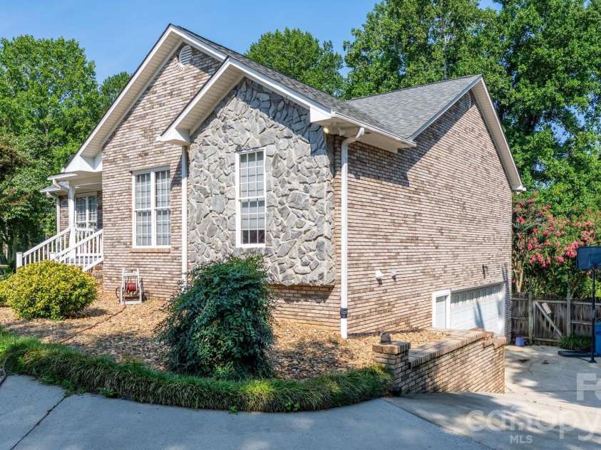 4288 Harbor Lane, Sherrills Ford, NC 28673.  MLS# CAR4407695, YatesRealty ID 43883. 