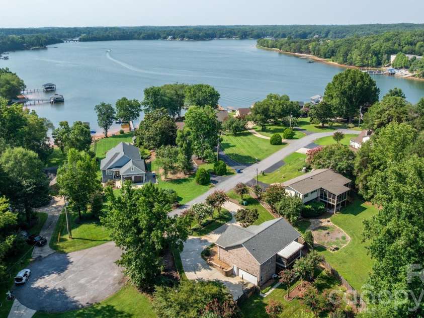 4288 Harbor Lane, Sherrills Ford, NC 28673.  MLS# CAR4407695, YatesRealty ID 43883. 
